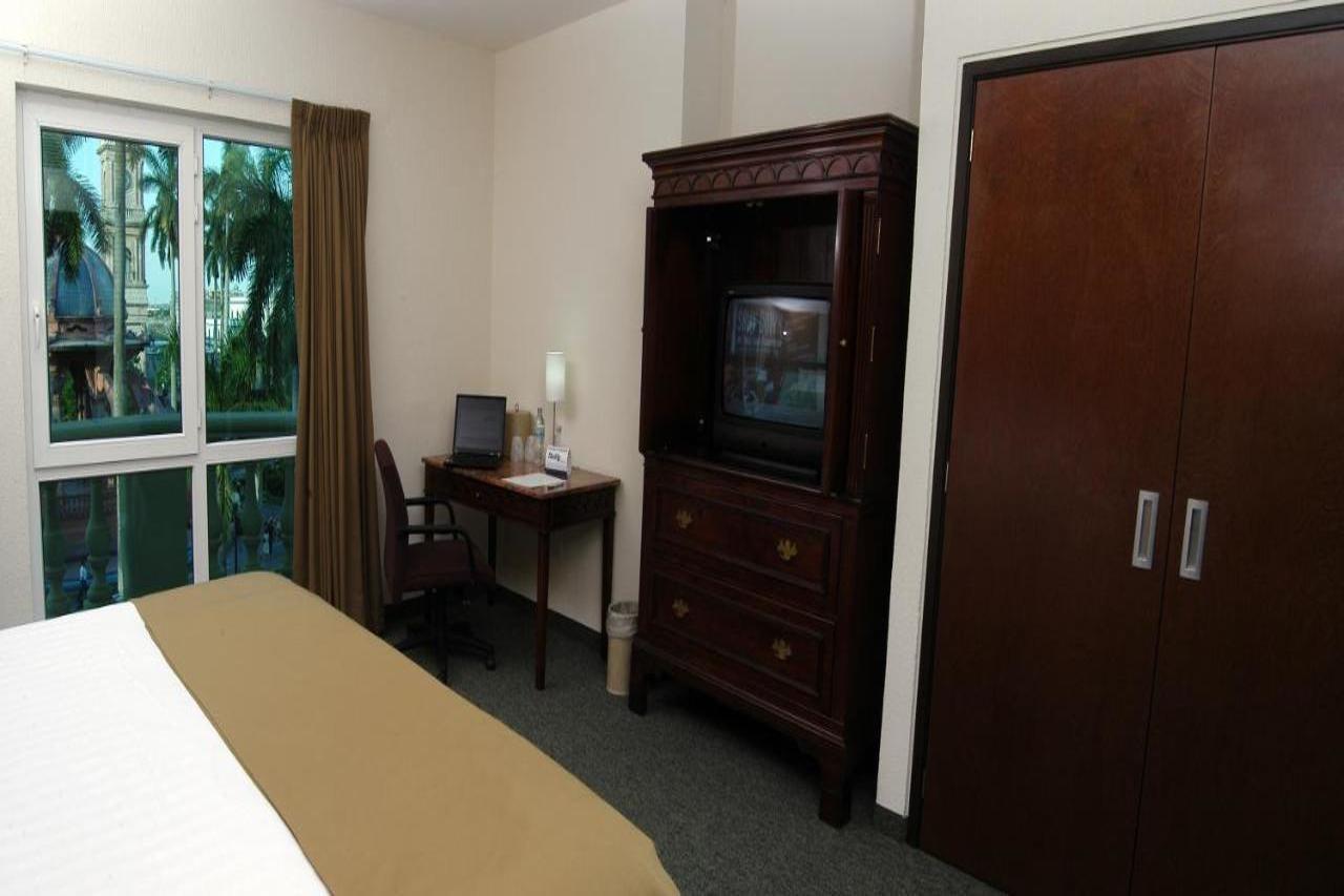 Hotel Hs Hotsson Smart Value Tampico Extérieur photo