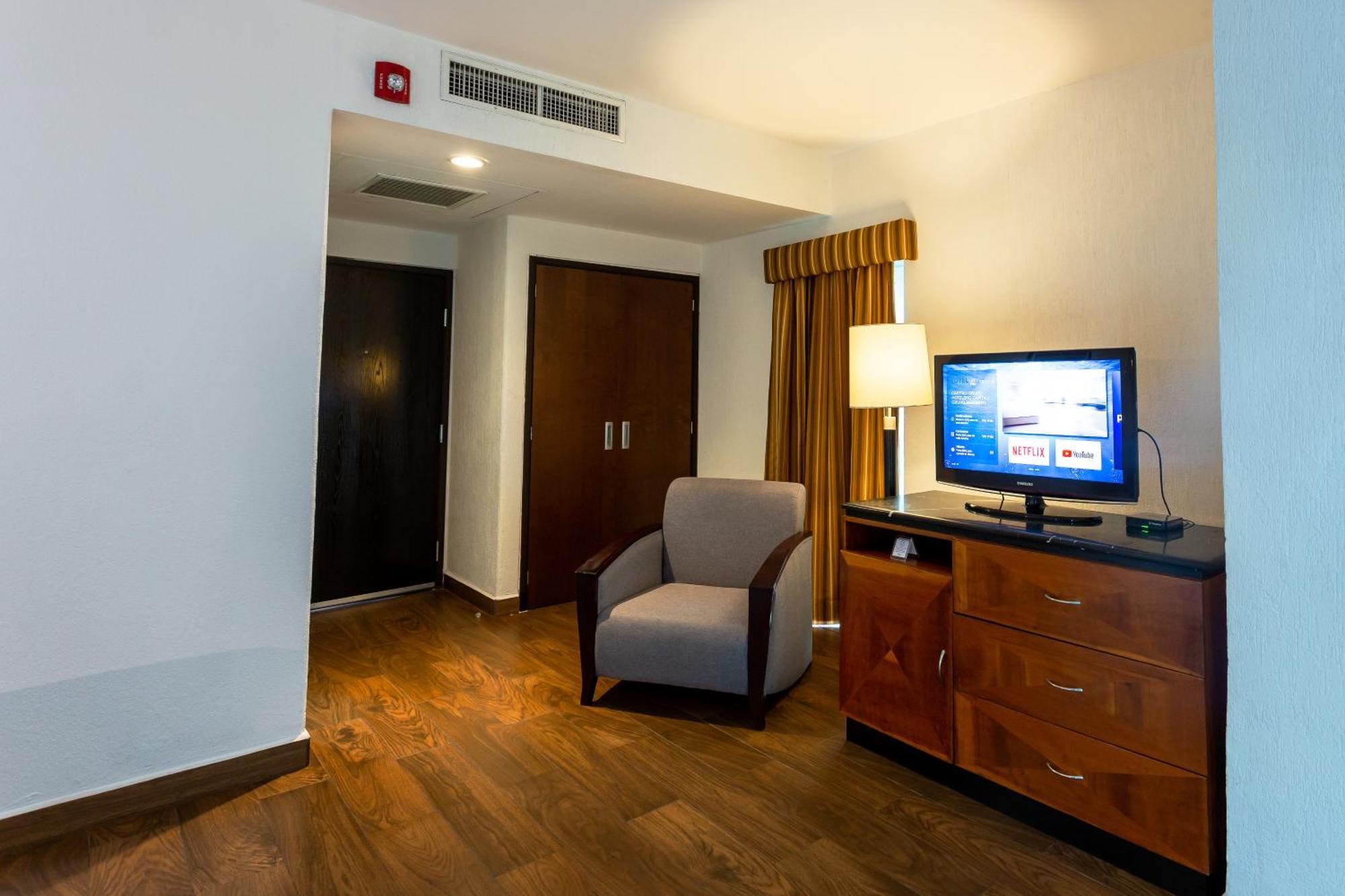 Hotel Hs Hotsson Smart Value Tampico Extérieur photo